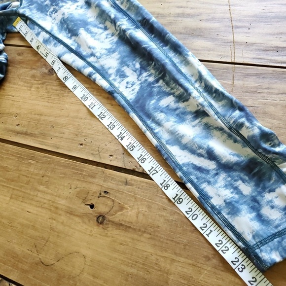 Lululemon speed tight III luxtreme size 4 - Picture 4 of 13
